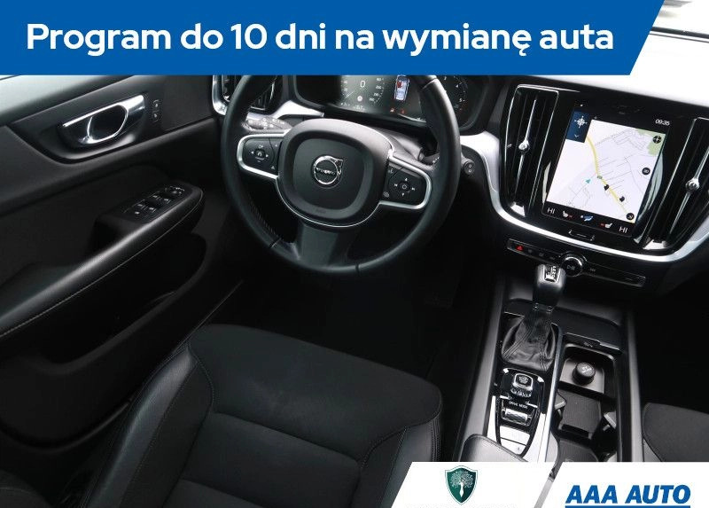 Volvo V60 cena 96000 przebieg: 145172, rok produkcji 2019 z Supraśl małe 254